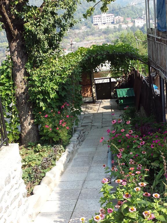 קאחתי Bacho,S Cottage מראה חיצוני תמונה